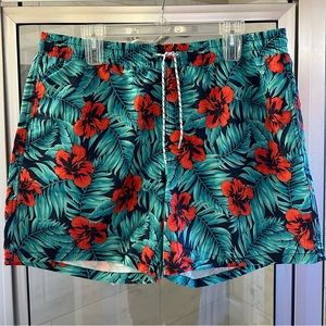 NEW Men’s swim trunks